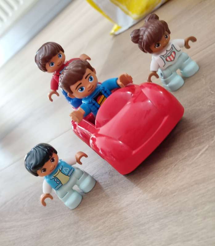 Duplo kallar og bíll