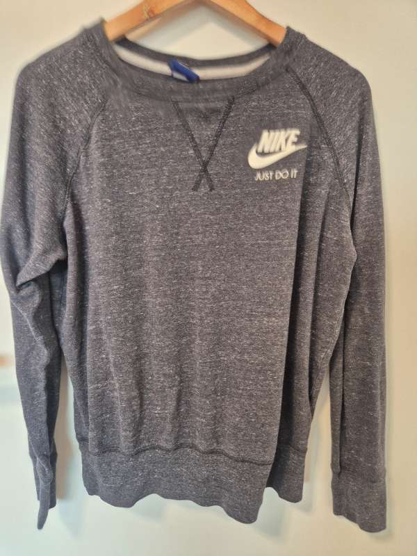 Nike peysa