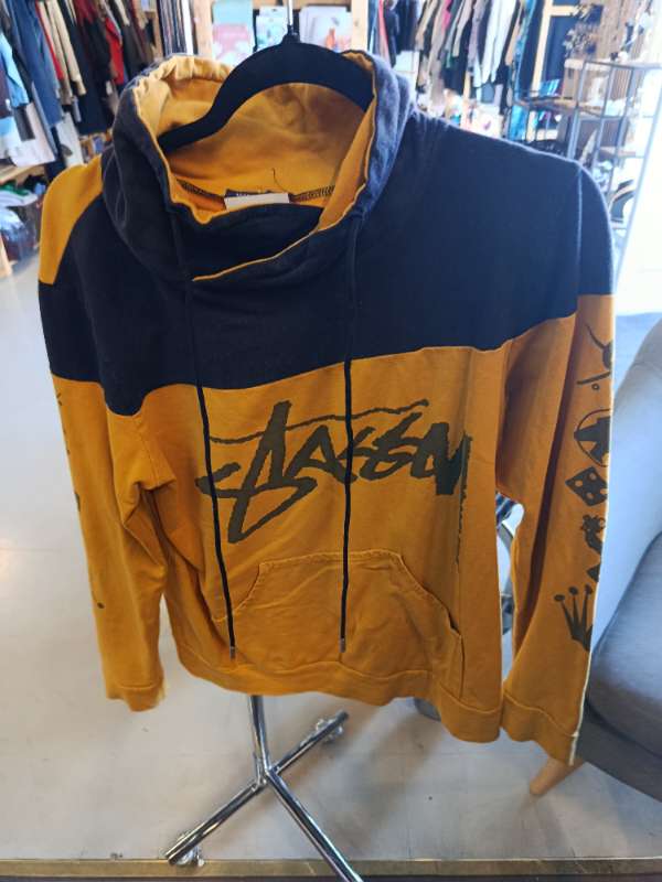 Stussy gul&svört