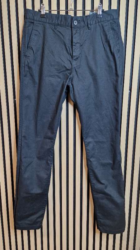 Buxur svartar herra 34