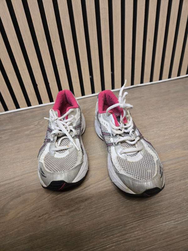asics hlaupaskór bleikir
