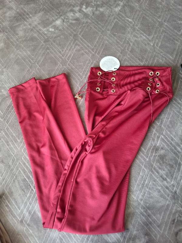 burgundy leggings