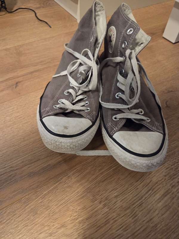 Convers skór