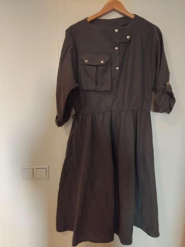 Grár, hlýr "vintage" kjóll