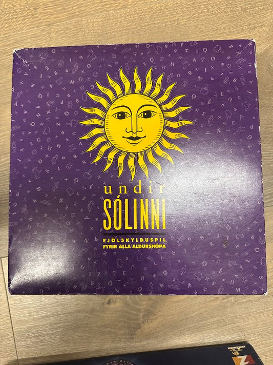 Undir Sólinni spil