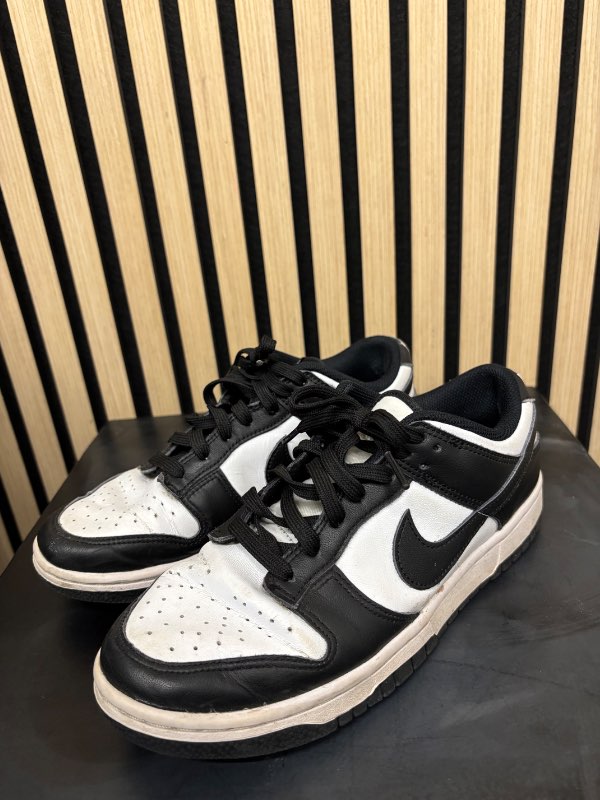 Nike skór svartit/hvítir