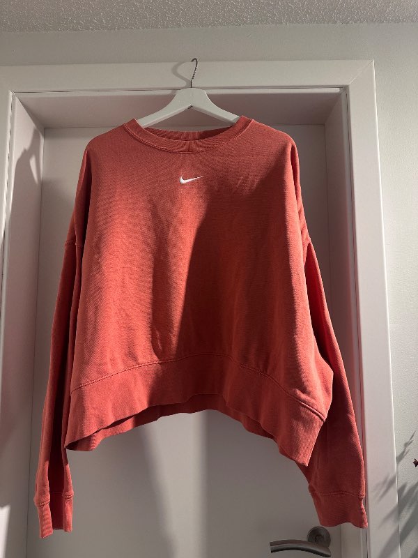 NIKE, AppG Oversized Peysa