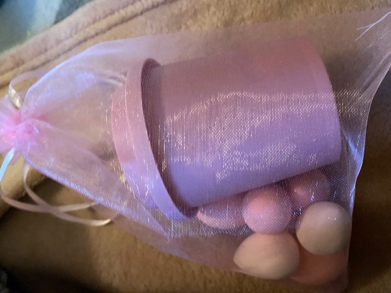 Small beauty blender with box