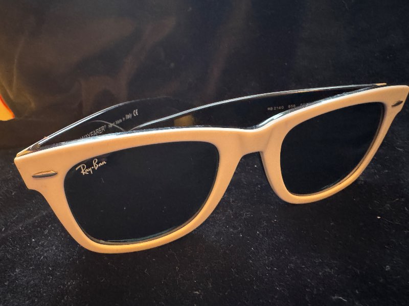 Ray Ban sólgleraugu