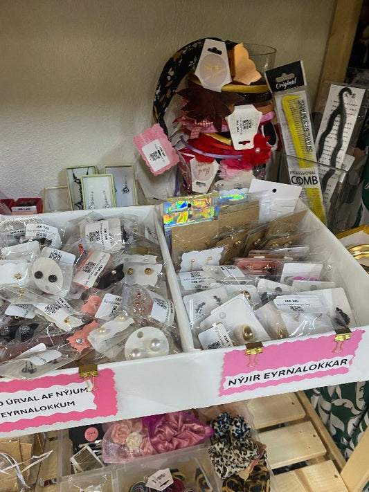 Nýjir eyrnalokkar margar teg