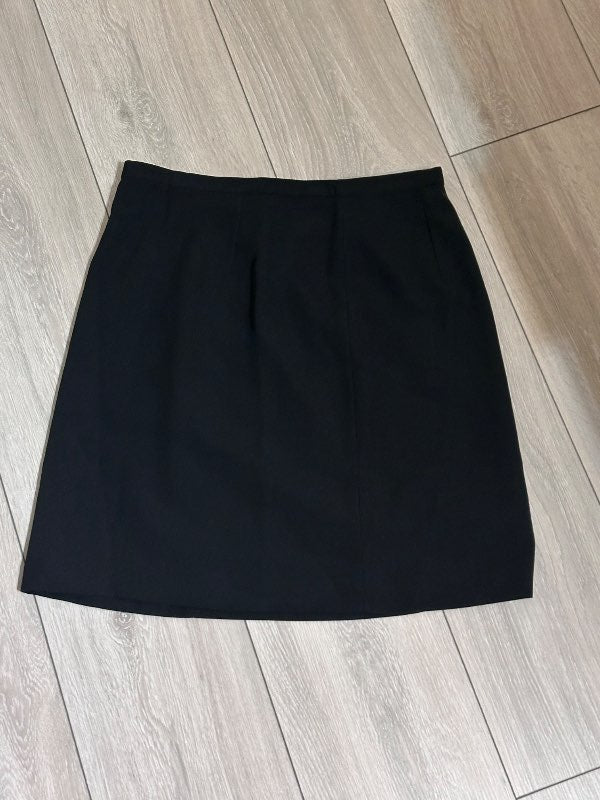 InWear, Svart Pils