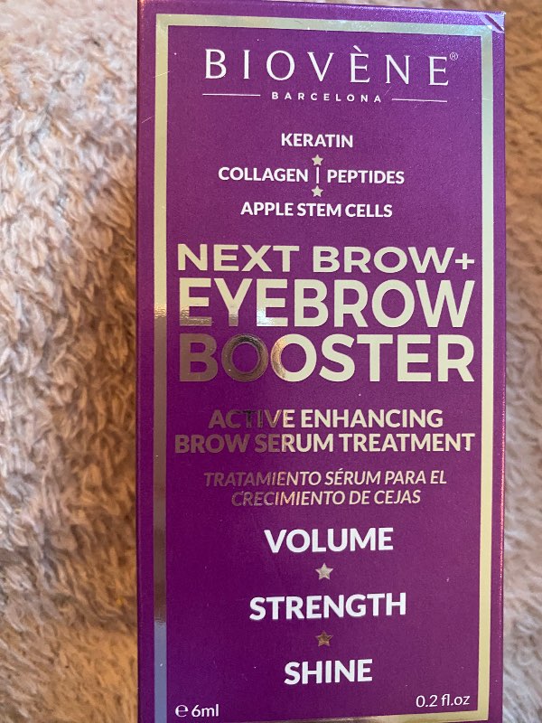 New eyebrows booster