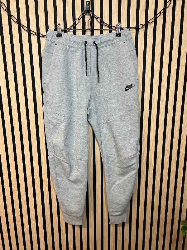 Nike tech fleece