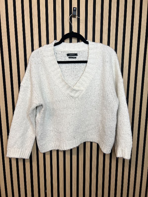 Reserved Peysa Hvít