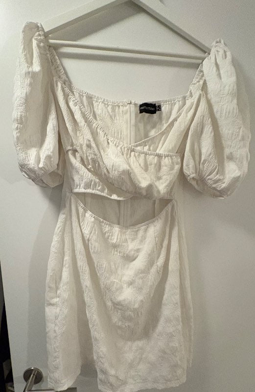 Prettylittlething kjóll