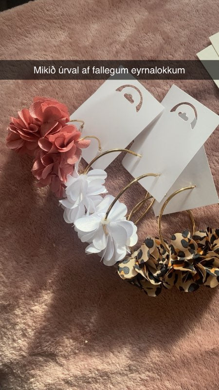 Eyrnalokkar margar tegundir