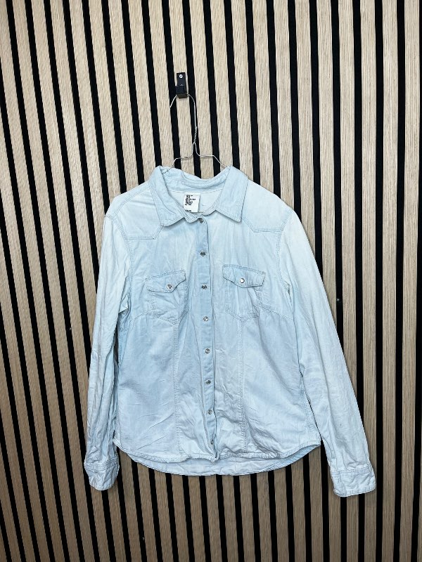 H&M gallaskyrta ljósblá
