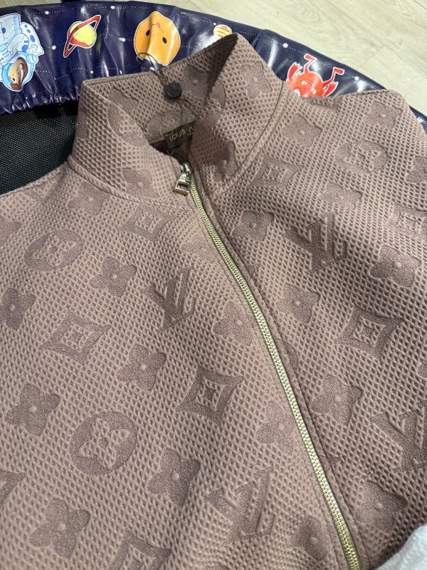 LV jakki