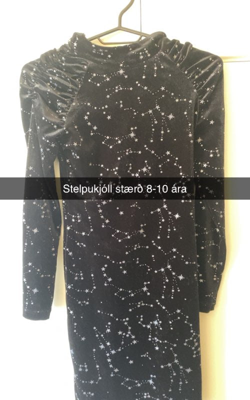 Stelpu kjóll