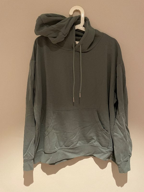 H&M