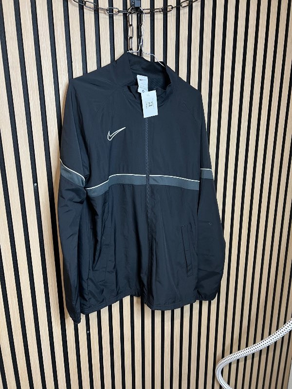 Nike jakki