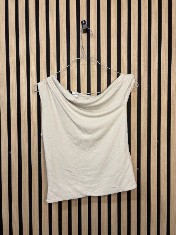 Off white gellubolur
