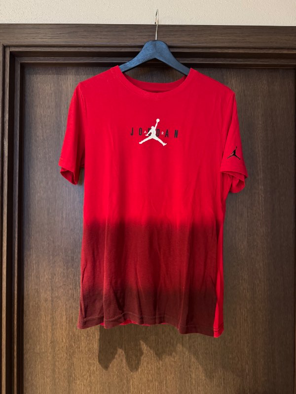 Air jordan stuttermabolur