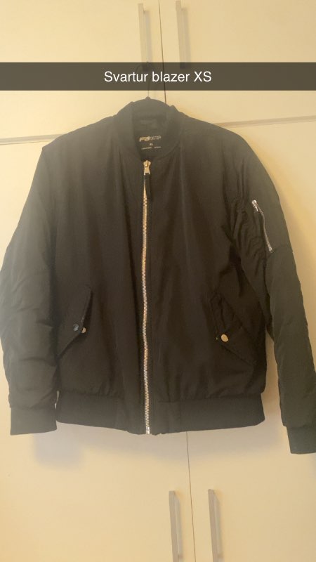 Svartur blazer
