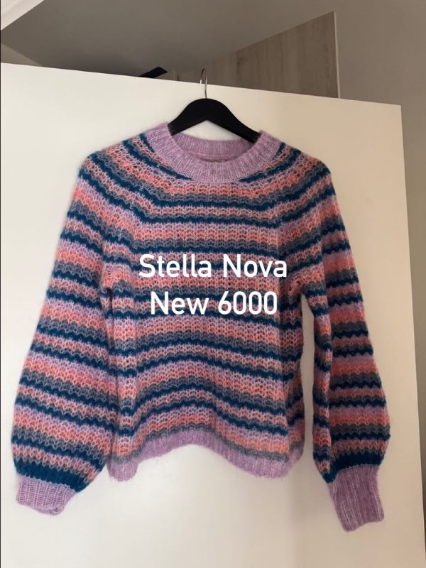 Stella Nova peysa