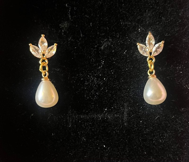 Eyrnalokkar handmade