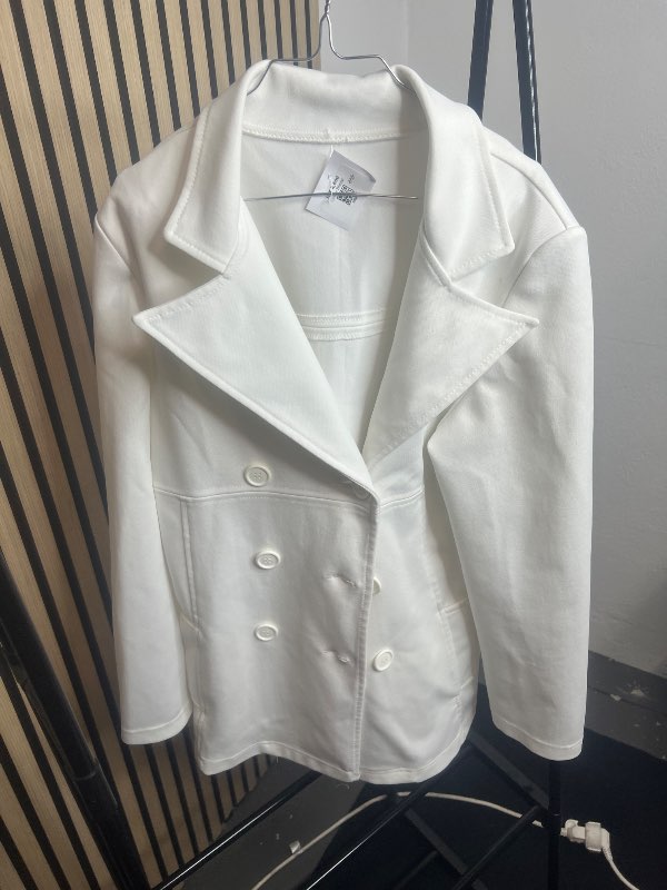 Hvítur jakki