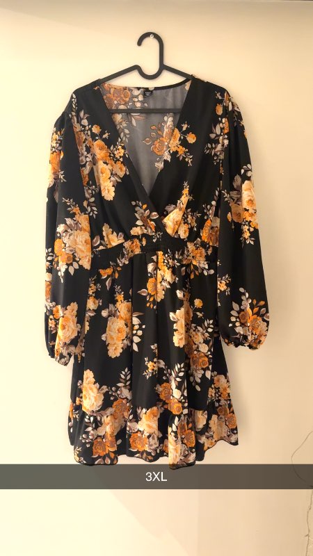 Kjóll svartur/appelsínugulur