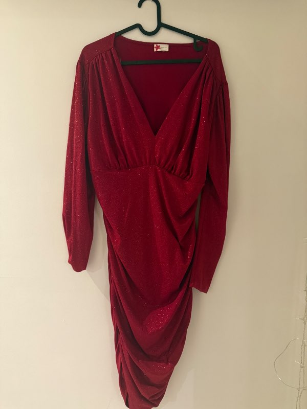 Rauður glimmer kjóll