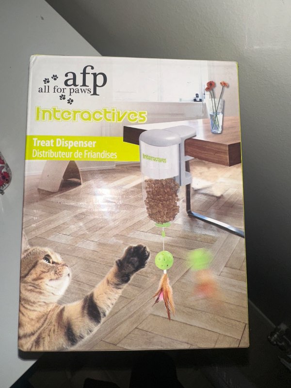 AFP nýtt leikfang í kassa