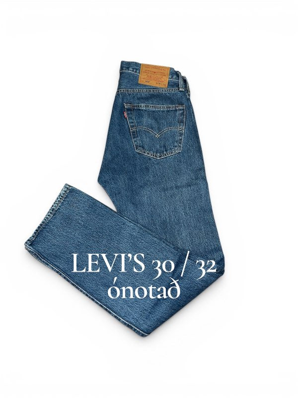 LEVI’S 30/32 ónotað