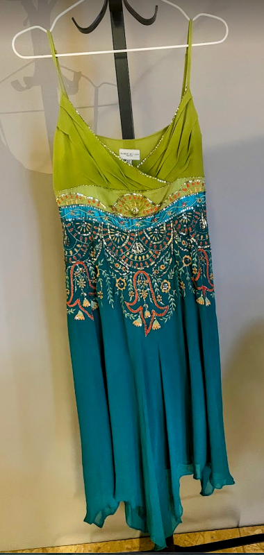 Karen Millen hlýrakjóll (grænn&blár&glitrandi)