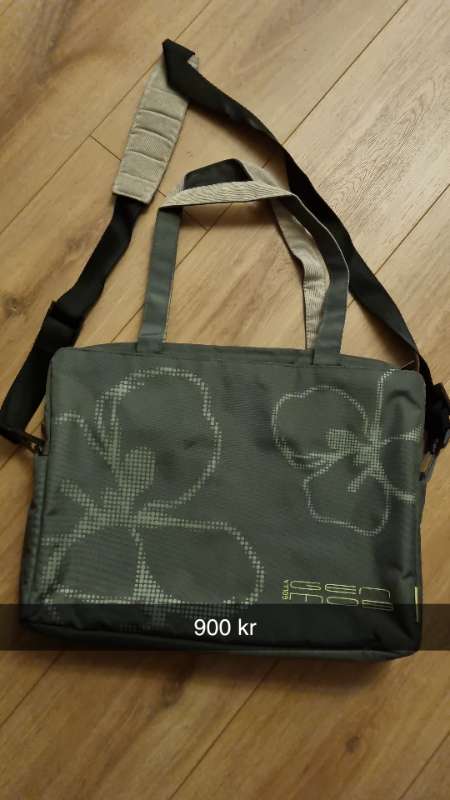 Fartölvu taska