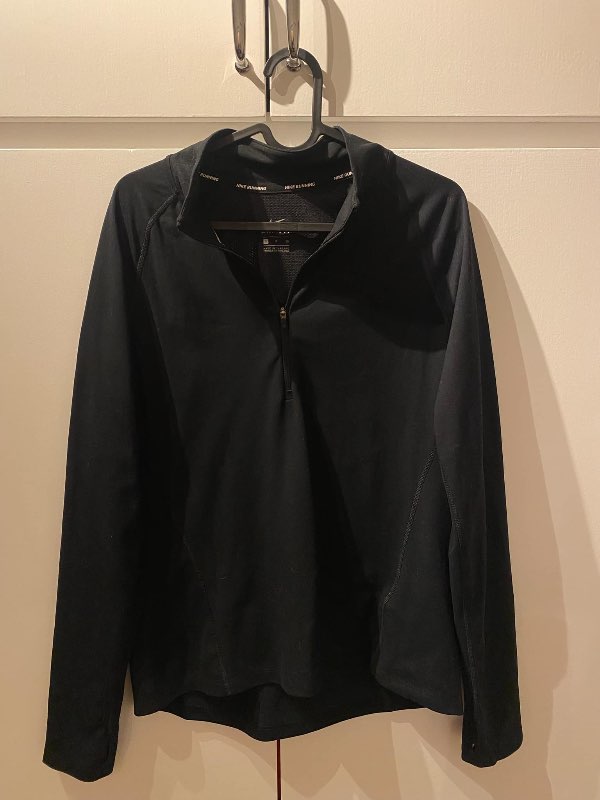 Nike íþróttabolur