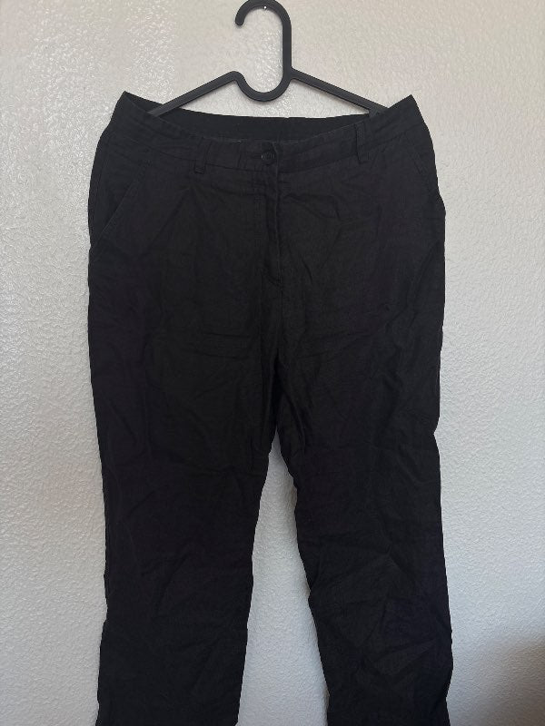 Hugo boss dress pants - E