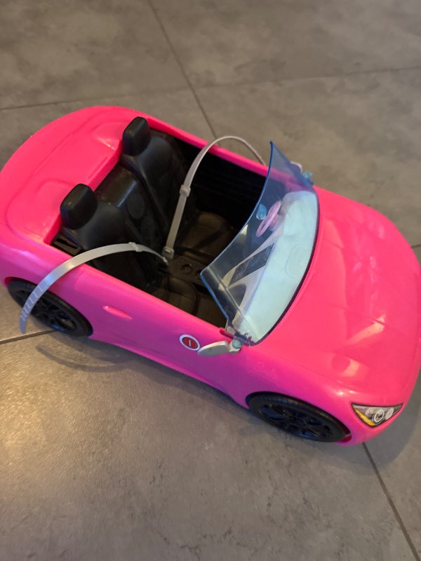Barbie bíll bleikur