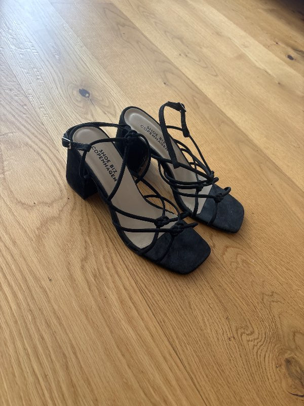 Shoebiz copenhagen hælar