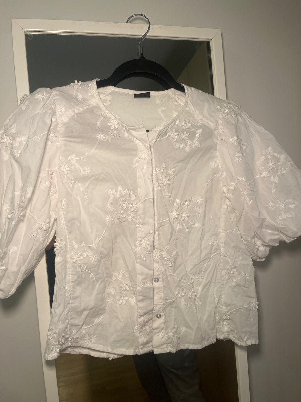 Ginatricot puff sleeve blússa