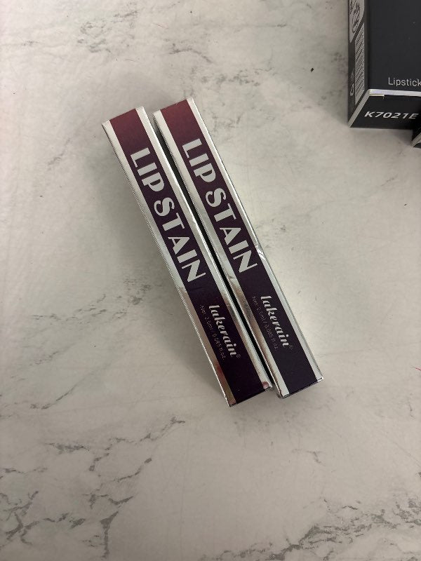 lip stain