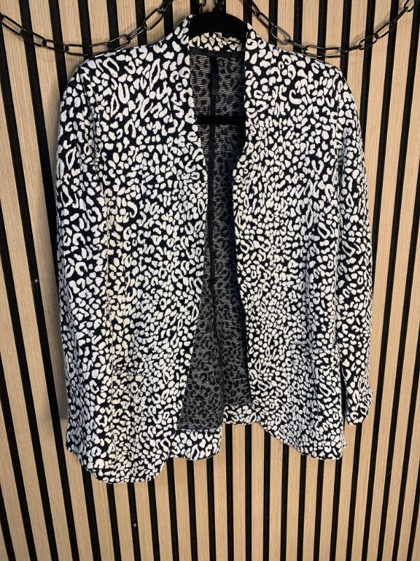 hvitur svartur blazer