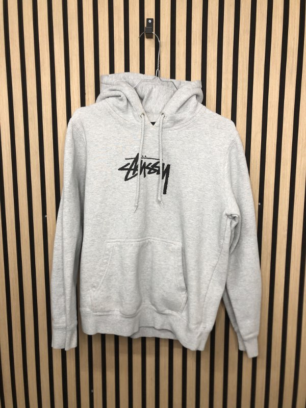 S- Stuzzy hettupeysa