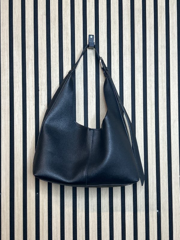 Gina tricot taska