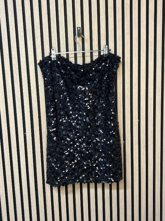 Svartur pallíettu kjóll