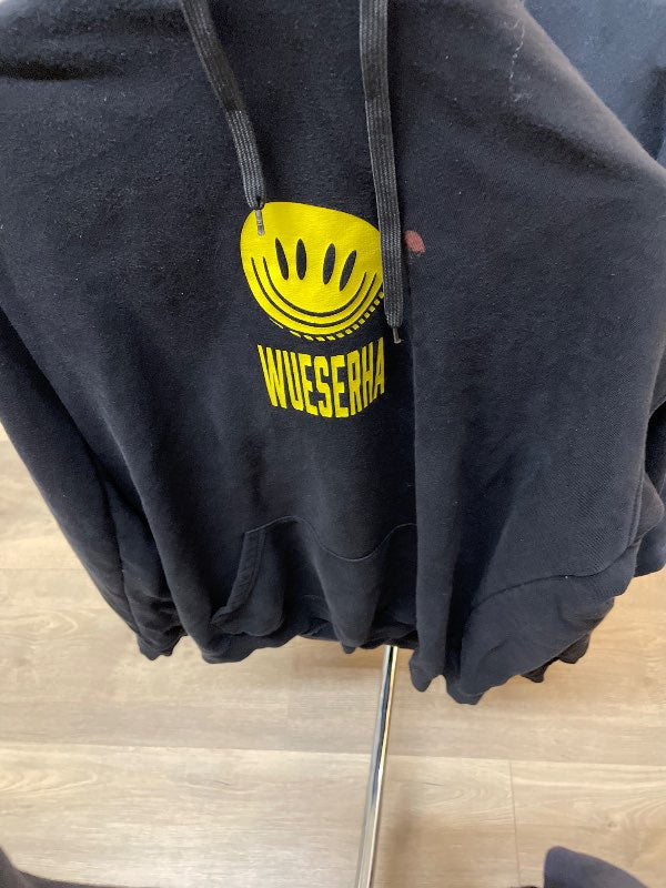 Hettupeysa með gulu
