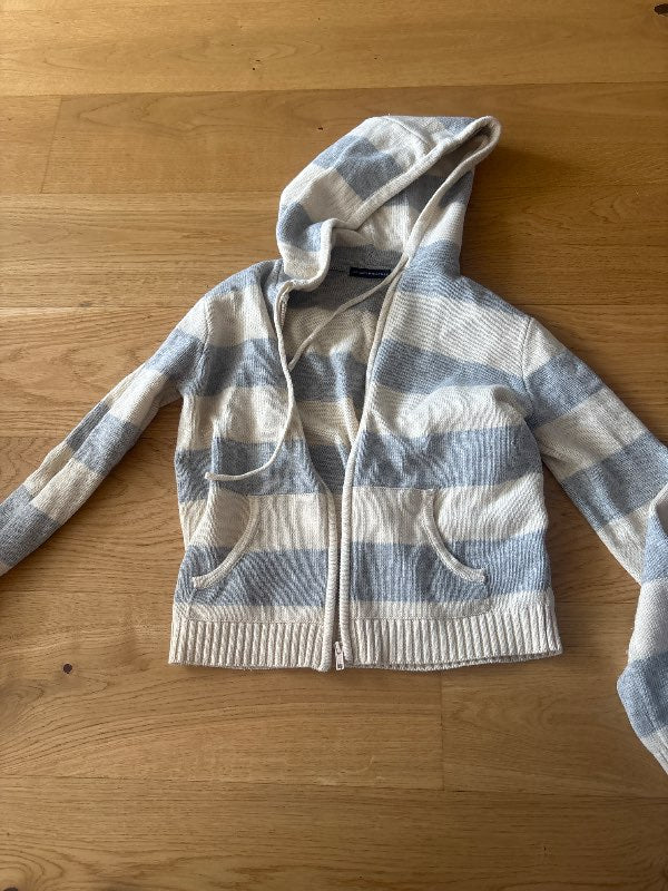 brandy melville peysa
