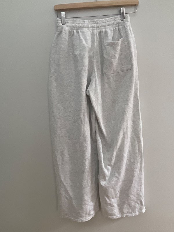 Víðar joggingbuxur með vasa